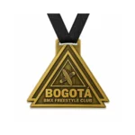 Medalla alto y bajo relieve envejecida (3)